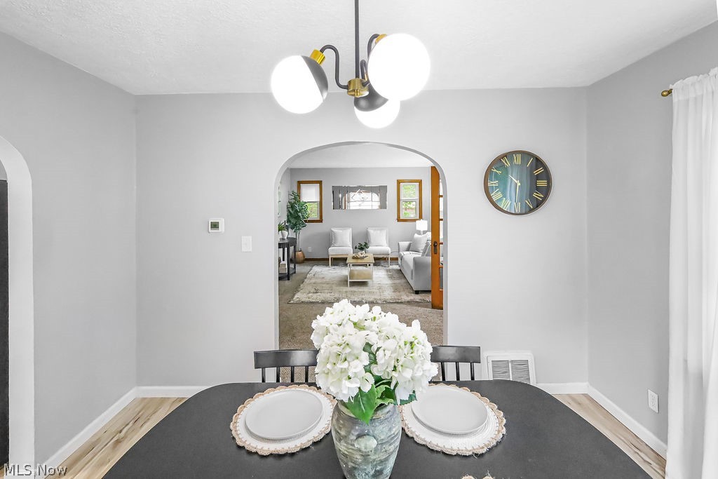 86 Southeast Avenue Tallmadge OH 44278