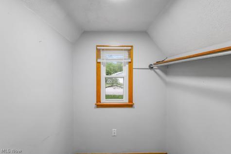 86 Southeast Avenue Tallmadge OH 44278
