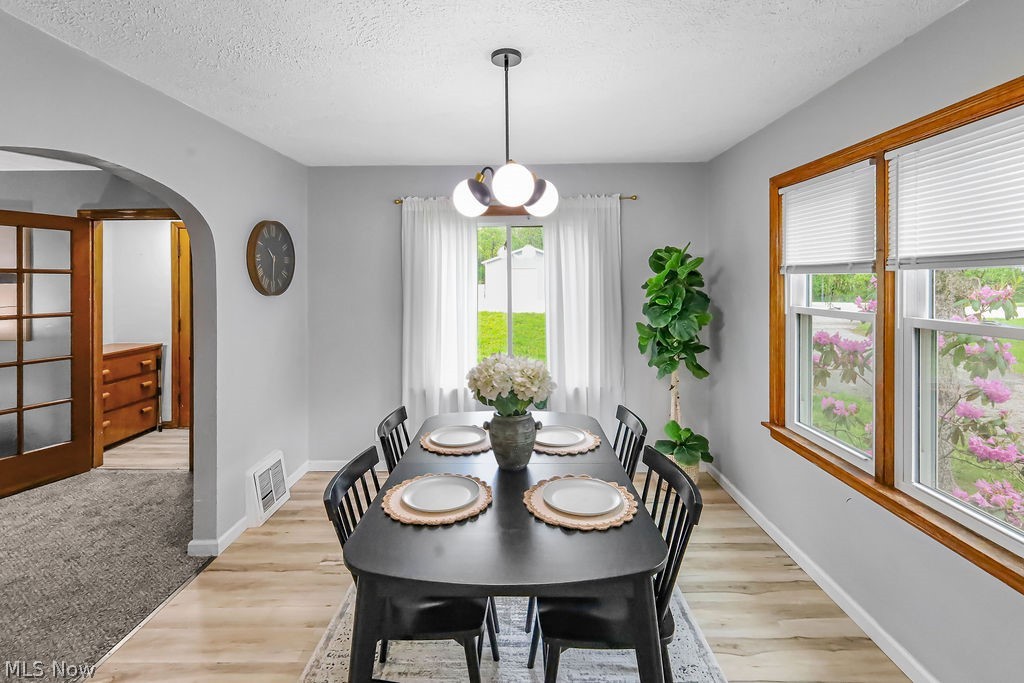 86 Southeast Avenue Tallmadge OH 44278