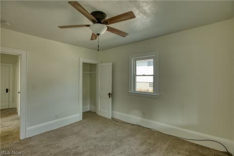 293 E Cassell Avenue Barberton OH 44203