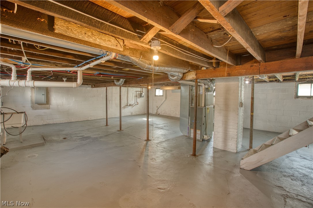293 E Cassell Avenue Barberton OH 44203