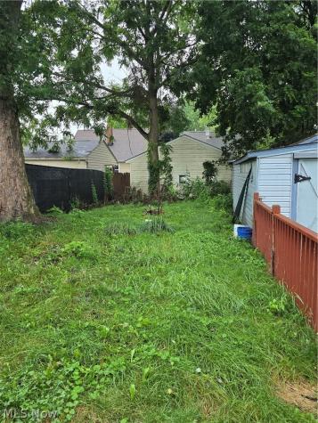 490 Tompkins Avenue Akron OH 44305