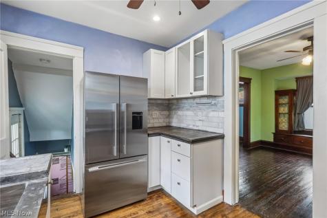 1531 Winchester Avenue Lakewood OH 44107