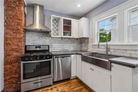 1531 Winchester Avenue Lakewood OH 44107