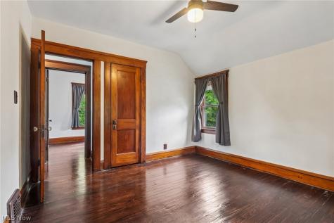 1531 Winchester Avenue Lakewood OH 44107