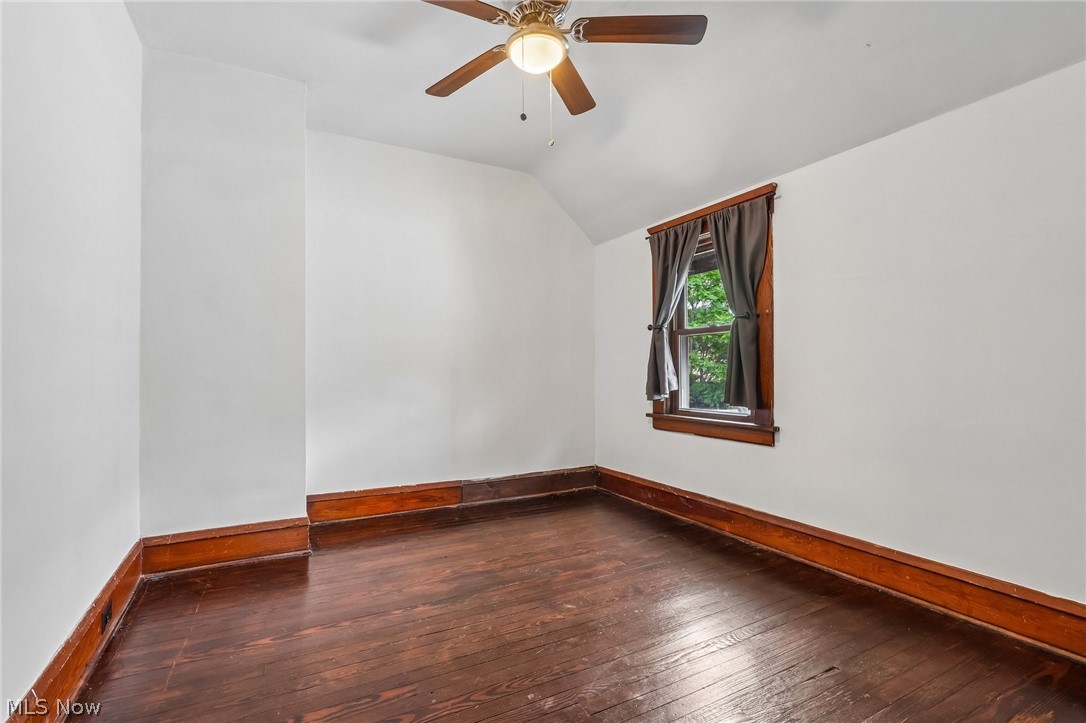 1531 Winchester Avenue Lakewood OH 44107