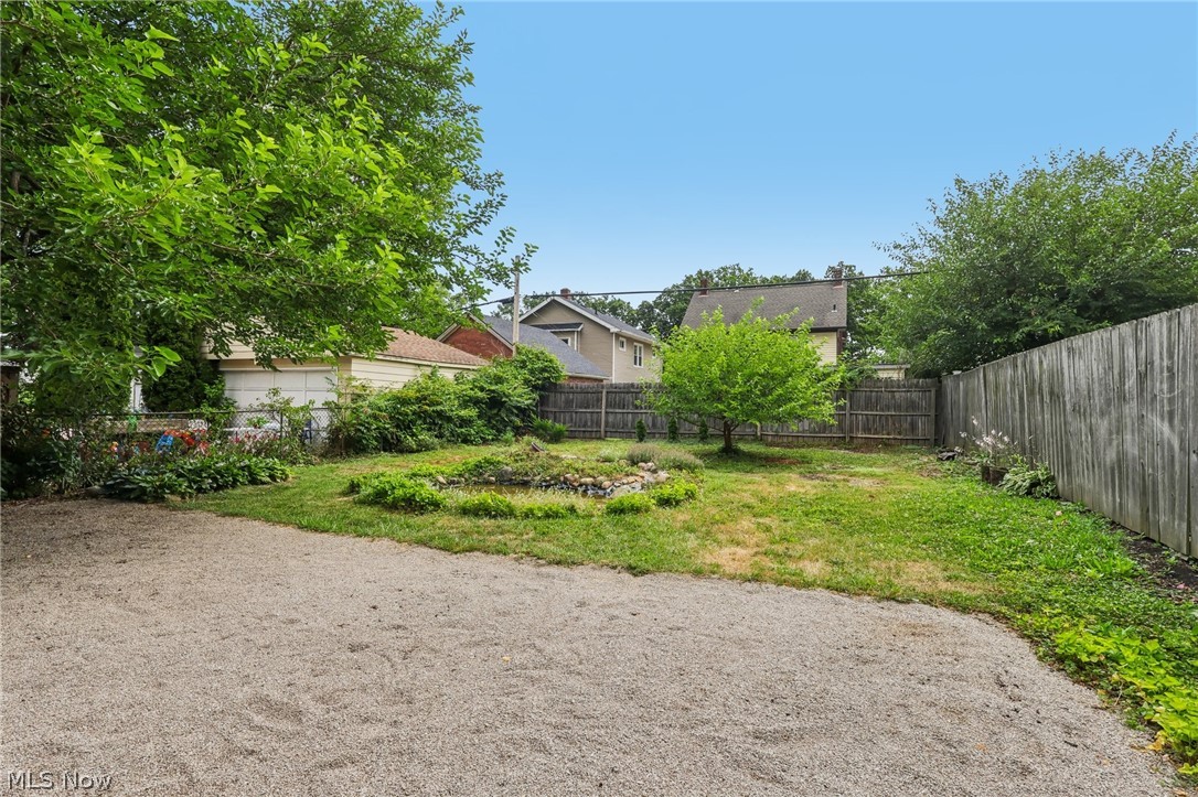 1531 Winchester Avenue Lakewood OH 44107