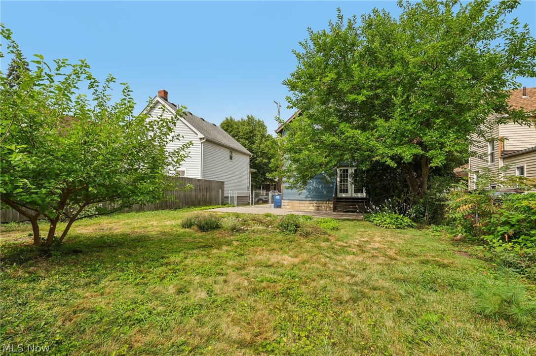 1531 Winchester Avenue Lakewood OH 44107