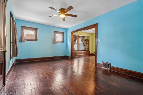 1531 Winchester Avenue Lakewood OH 44107