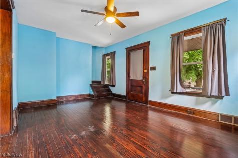 1531 Winchester Avenue Lakewood OH 44107