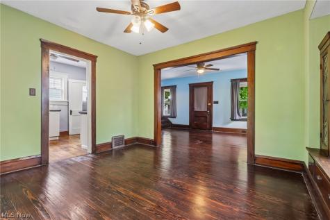1531 Winchester Avenue Lakewood OH 44107