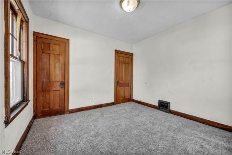 167 N Hazelwood Avenue Youngstown OH 44509