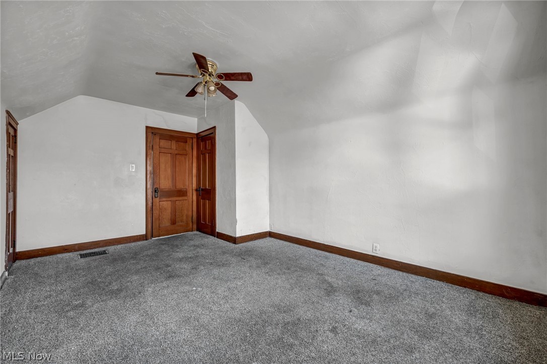 167 N Hazelwood Avenue Youngstown OH 44509