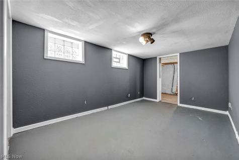 167 N Hazelwood Avenue Youngstown OH 44509