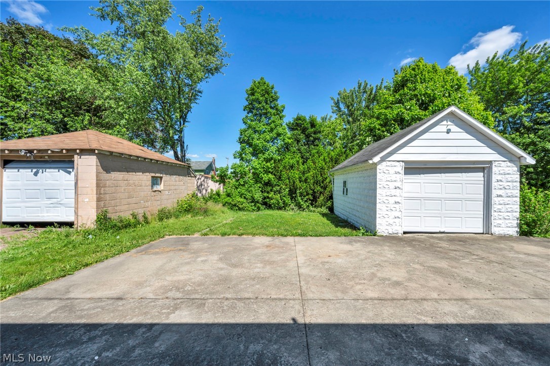 167 N Hazelwood Avenue Youngstown OH 44509