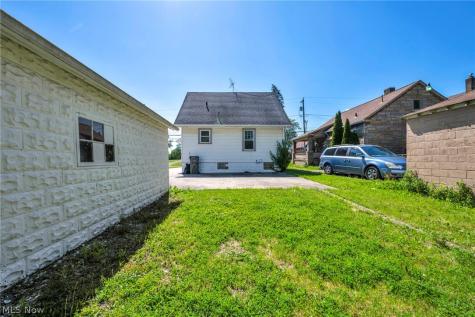 167 N Hazelwood Avenue Youngstown OH 44509