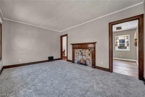 167 N Hazelwood Avenue Youngstown OH 44509
