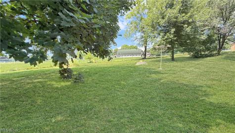 3263 State Route 59 Ravenna OH 44266