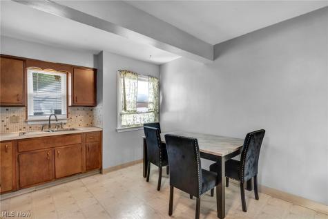 16013 Corkhill Road Maple Heights OH 44137