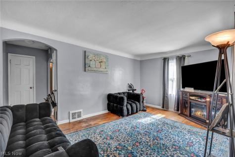 16013 Corkhill Road Maple Heights OH 44137