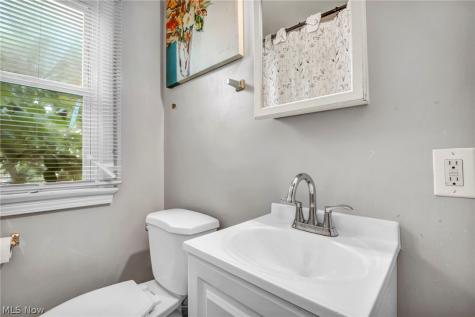 16013 Corkhill Road Maple Heights OH 44137