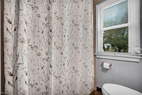 16013 Corkhill Road Maple Heights OH 44137