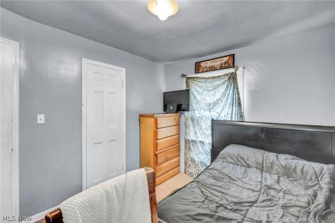 16013 Corkhill Road Maple Heights OH 44137