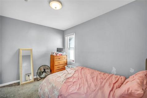 16013 Corkhill Road Maple Heights OH 44137