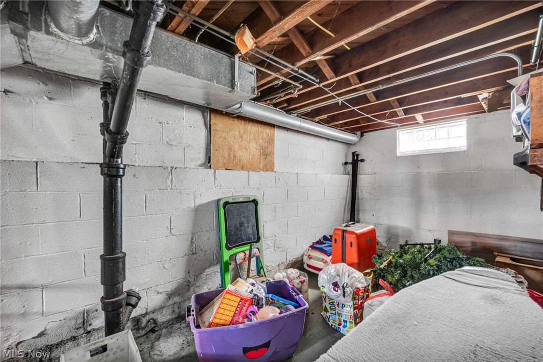 16013 Corkhill Road Maple Heights OH 44137