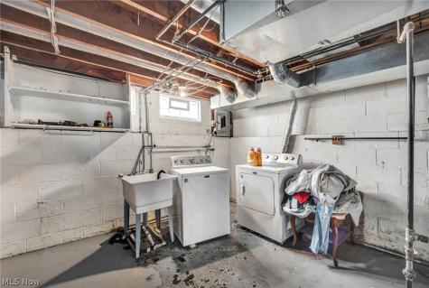 16013 Corkhill Road Maple Heights OH 44137