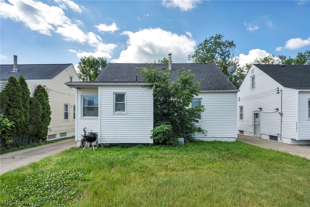 16013 Corkhill Road Maple Heights OH 44137