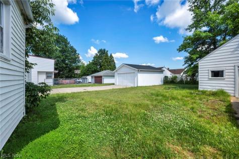 16013 Corkhill Road Maple Heights OH 44137