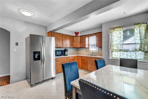 16013 Corkhill Road Maple Heights OH 44137