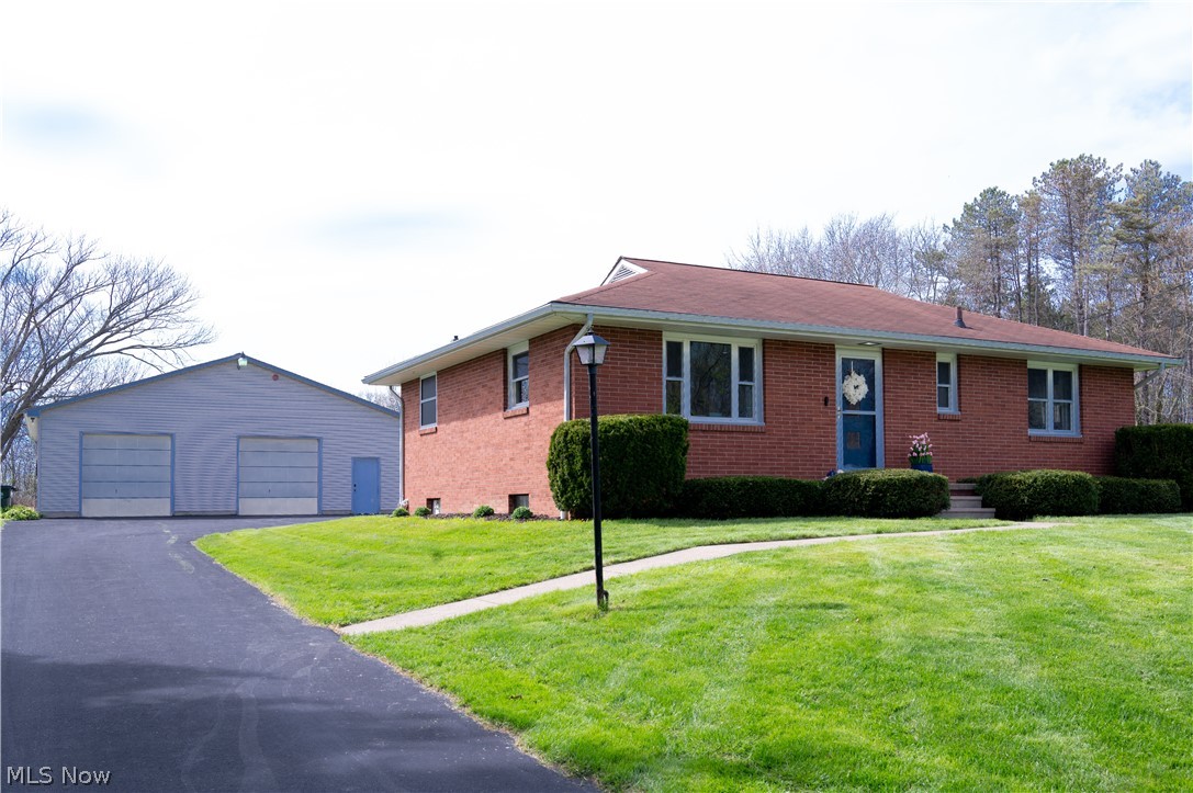 8345 Schubert Avenue N Alliance OH 44601