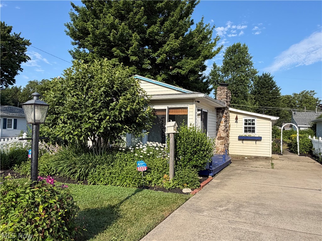 2033 Highland Avenue Ashtabula OH 44004