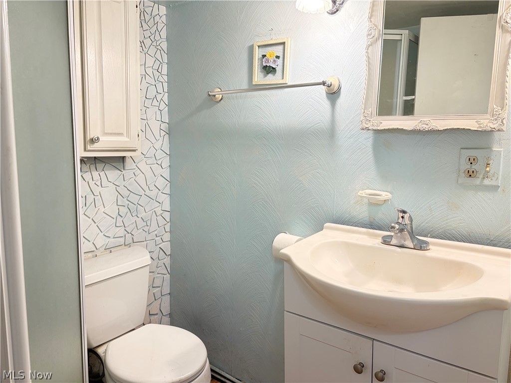 2033 Highland Avenue Ashtabula OH 44004