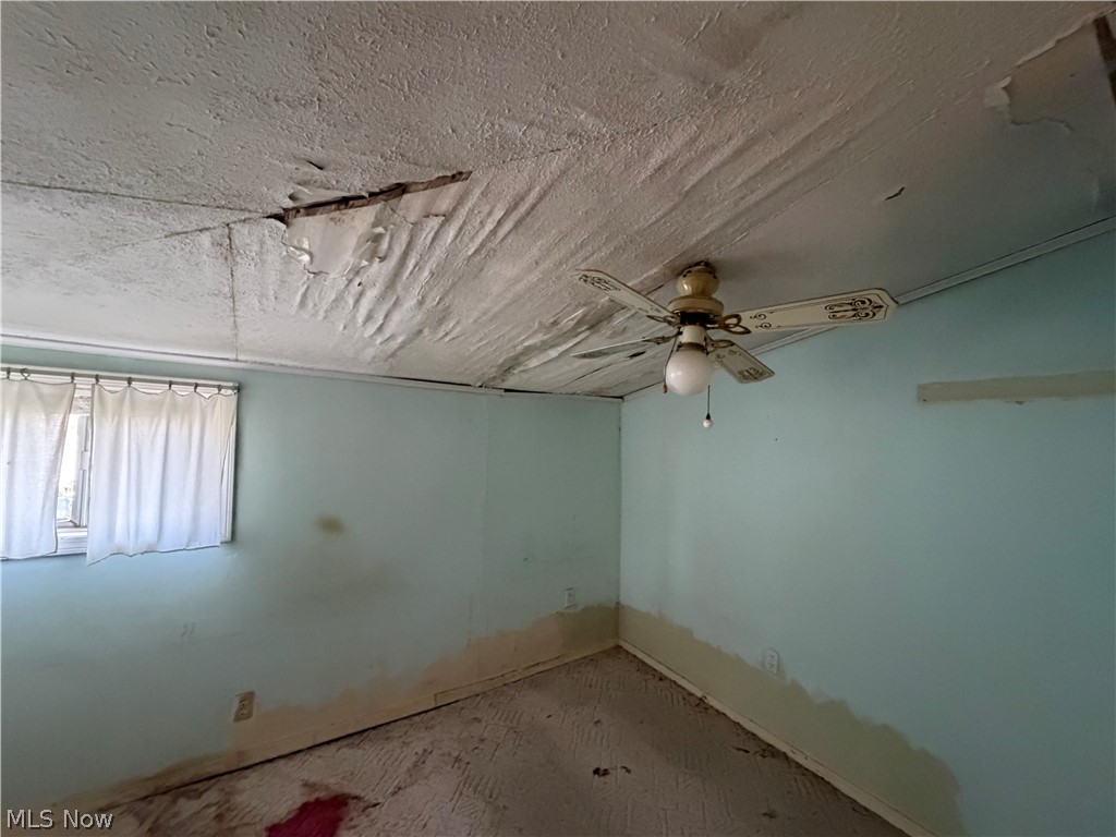 2033 Highland Avenue Ashtabula OH 44004
