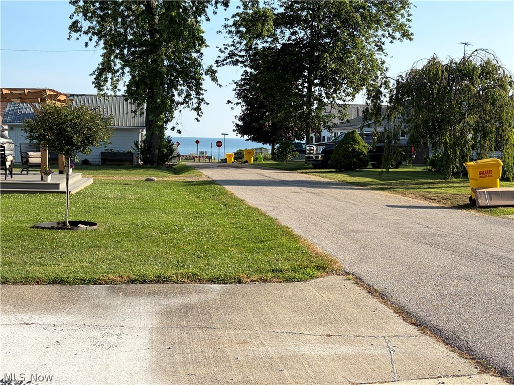 2033 Highland Avenue Ashtabula OH 44004