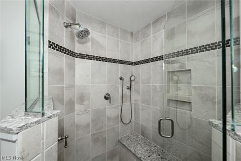7956 Orianna Street Brecksville OH 44141