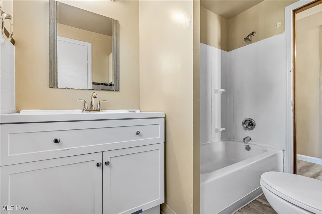 1026 Woodward Avenue Akron OH 44310