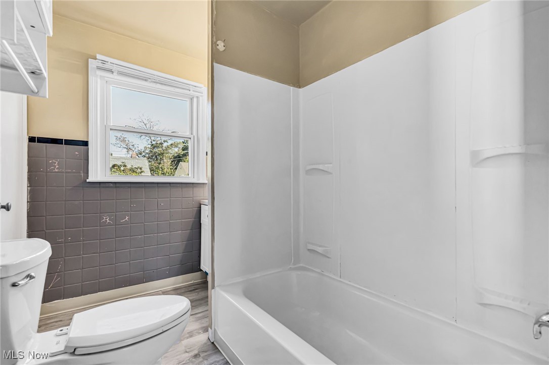 1026 Woodward Avenue Akron OH 44310