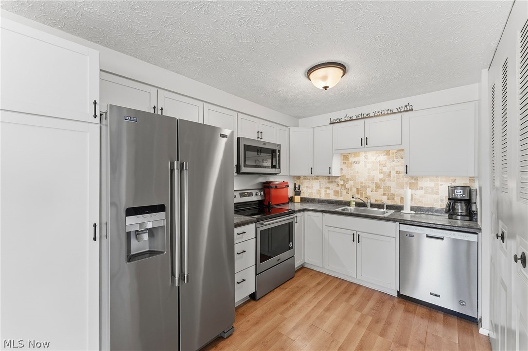 137 Chapel Hill Drive NW Warren OH 44483