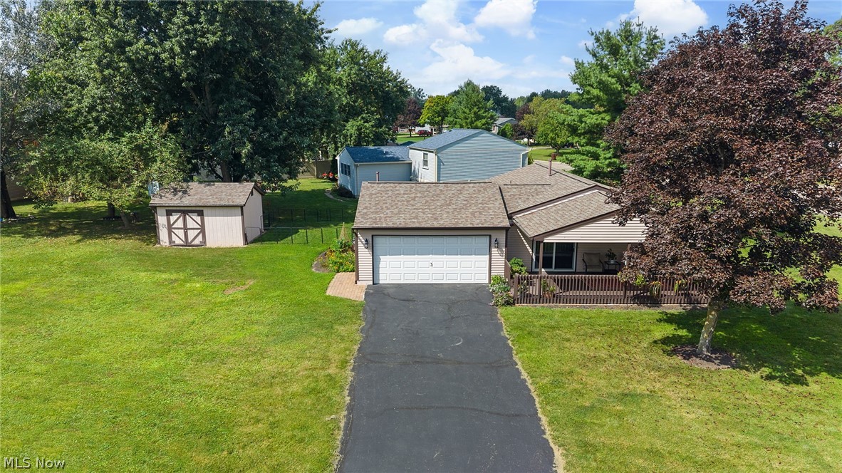 137 Chapel Hill Drive NW Warren OH 44483