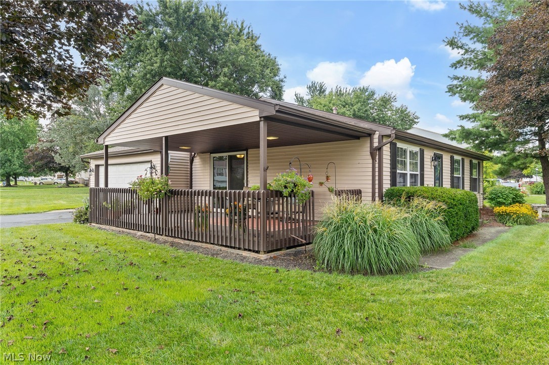 137 Chapel Hill Drive NW Warren OH 44483