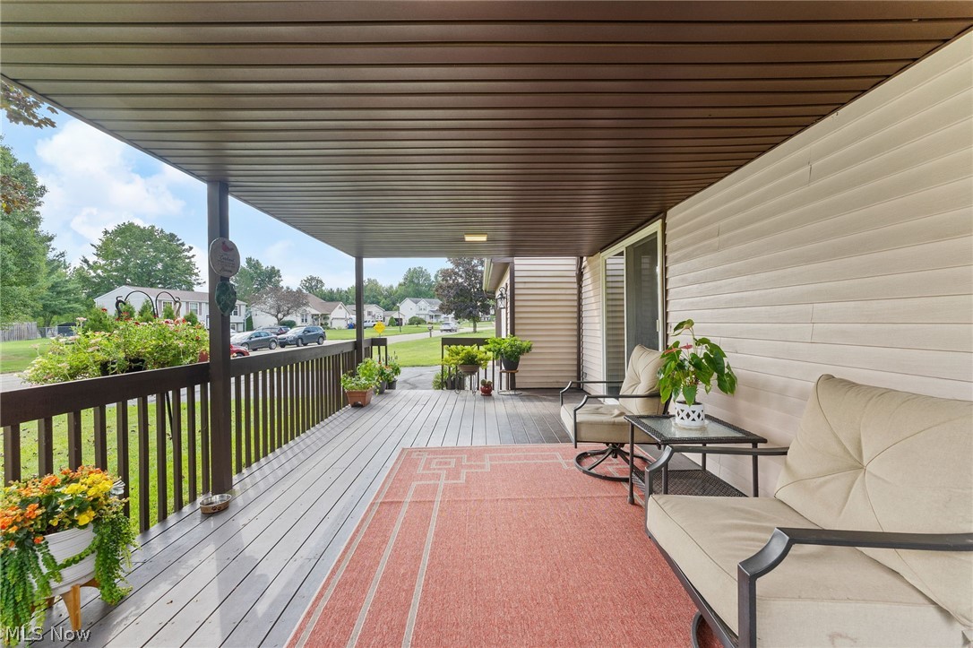 137 Chapel Hill Drive NW Warren OH 44483