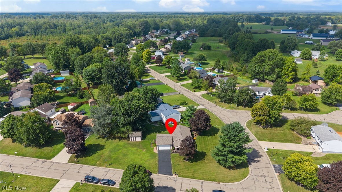 137 Chapel Hill Drive NW Warren OH 44483