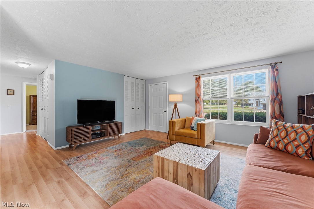 137 Chapel Hill Drive NW Warren OH 44483