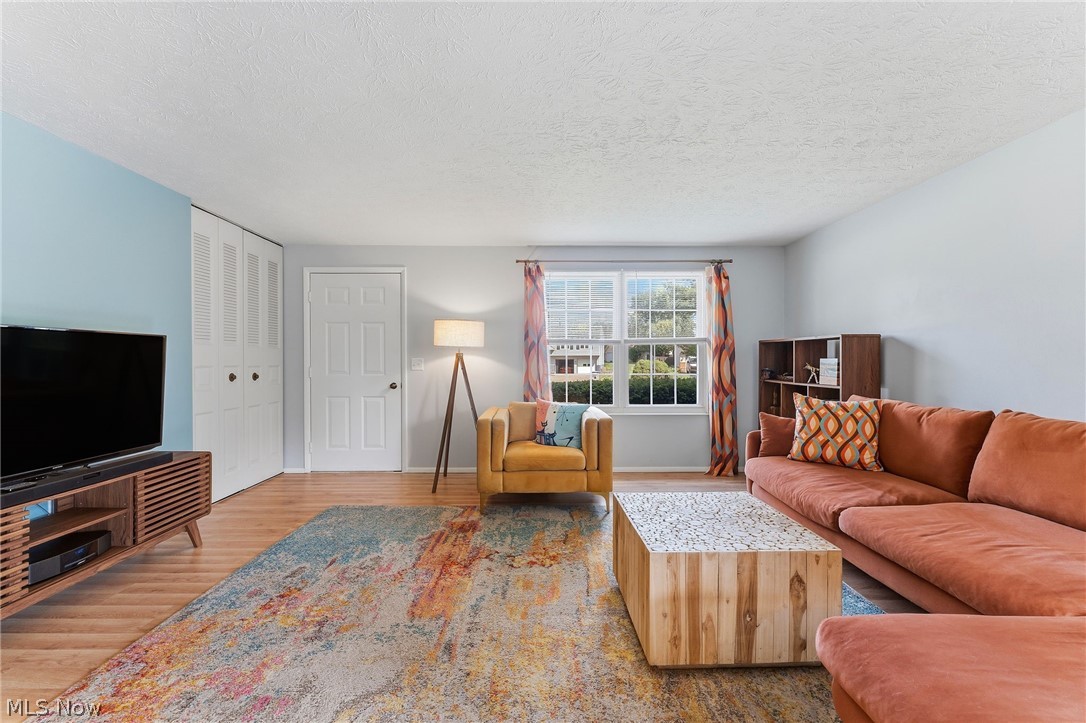 137 Chapel Hill Drive NW Warren OH 44483