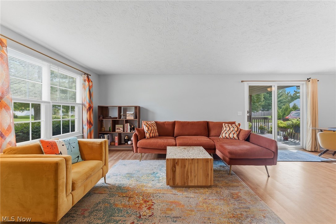 137 Chapel Hill Drive NW Warren OH 44483