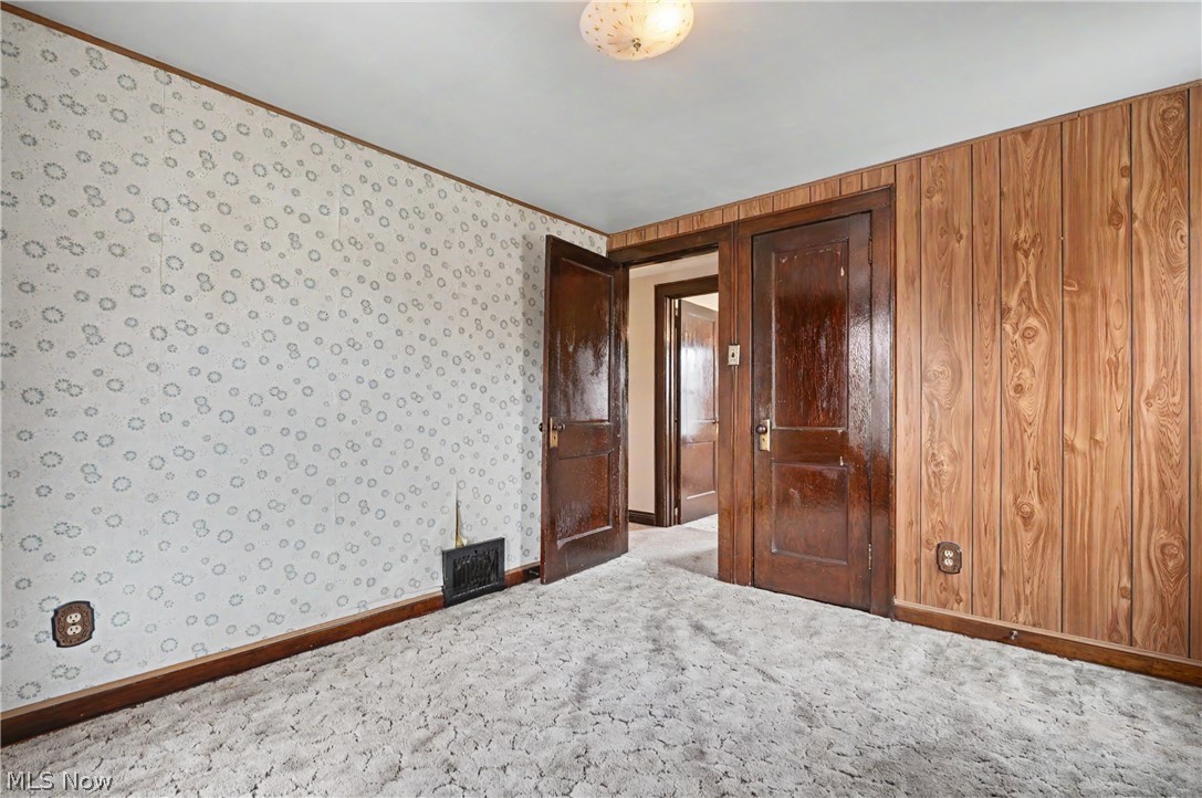 495 Whitney Avenue Akron OH 44306